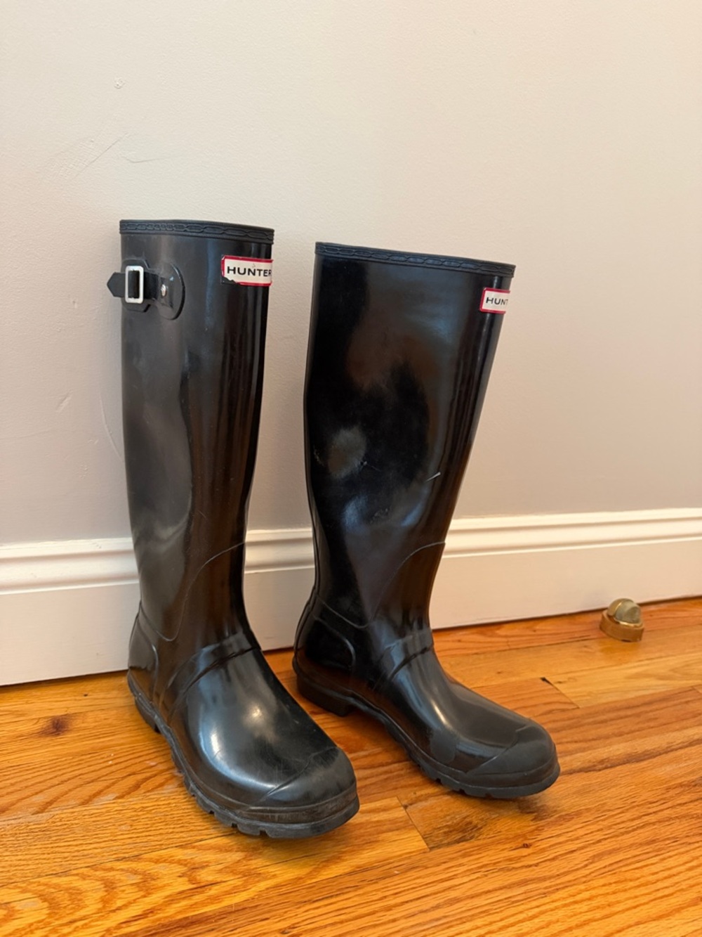 Hunter Tall Glossy Black Women's Rain Boots with Side Buckle Size 9.